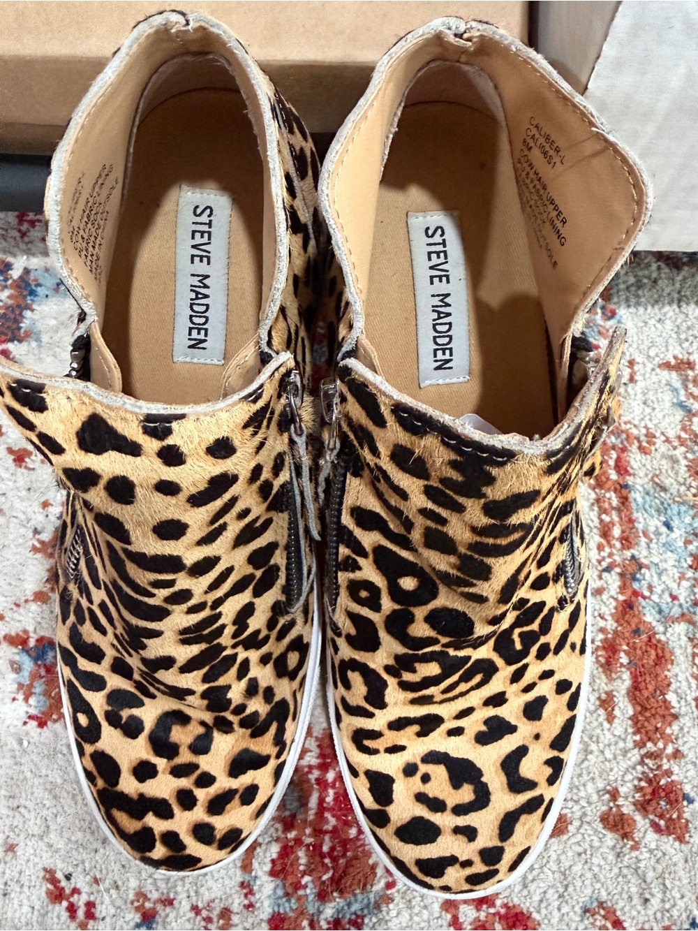 BRAND NEW NEVER WORN Steve Madden Leopard Wedge Sneaker in Camel Tan and Black - Picture 2 of 7